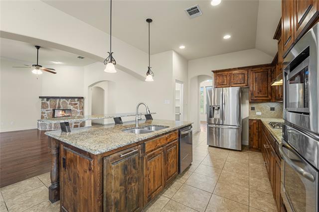 Foto del edificio - 12848 Walnut Ridge Dr