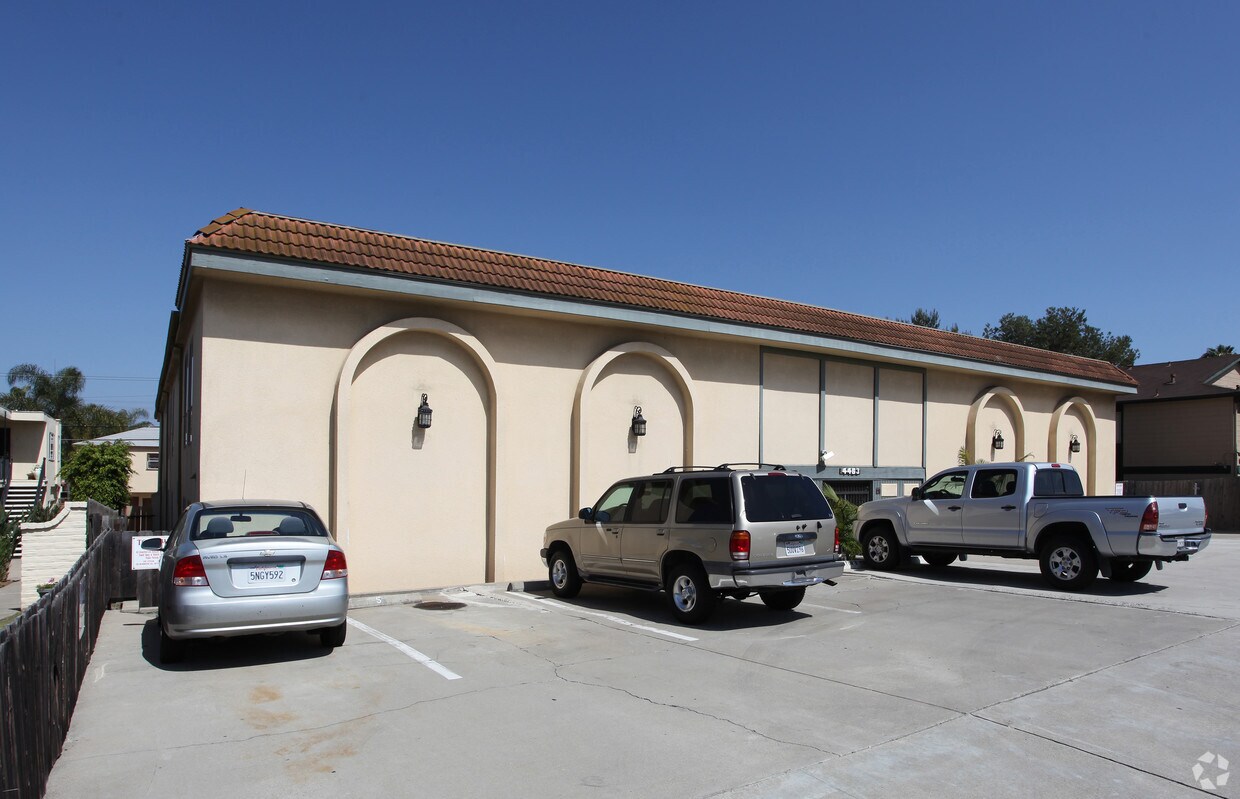 Foto del edificio - 4463 Idaho St