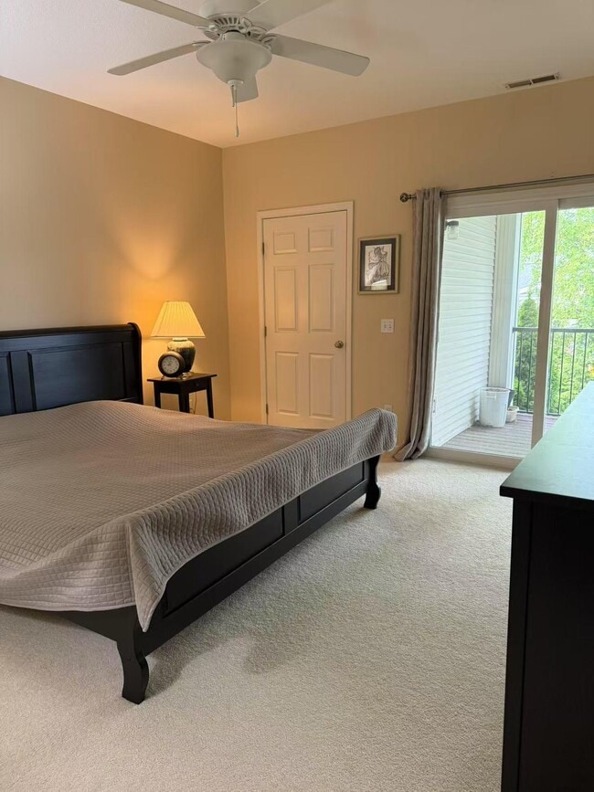 Building Photo - 331 Scio Village Ct