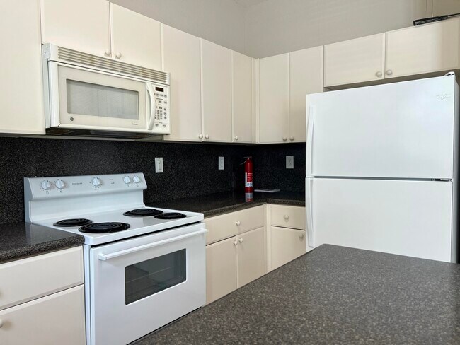 Building Photo - 3507 Shoma Dr