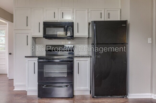 Foto del edificio - 429 NE 87th St