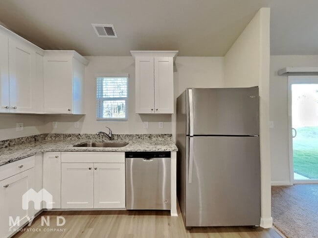 Building Photo - 386 Ivy Bank Dr