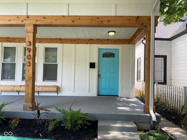 Building Photo - 3903 Rookwood Ave