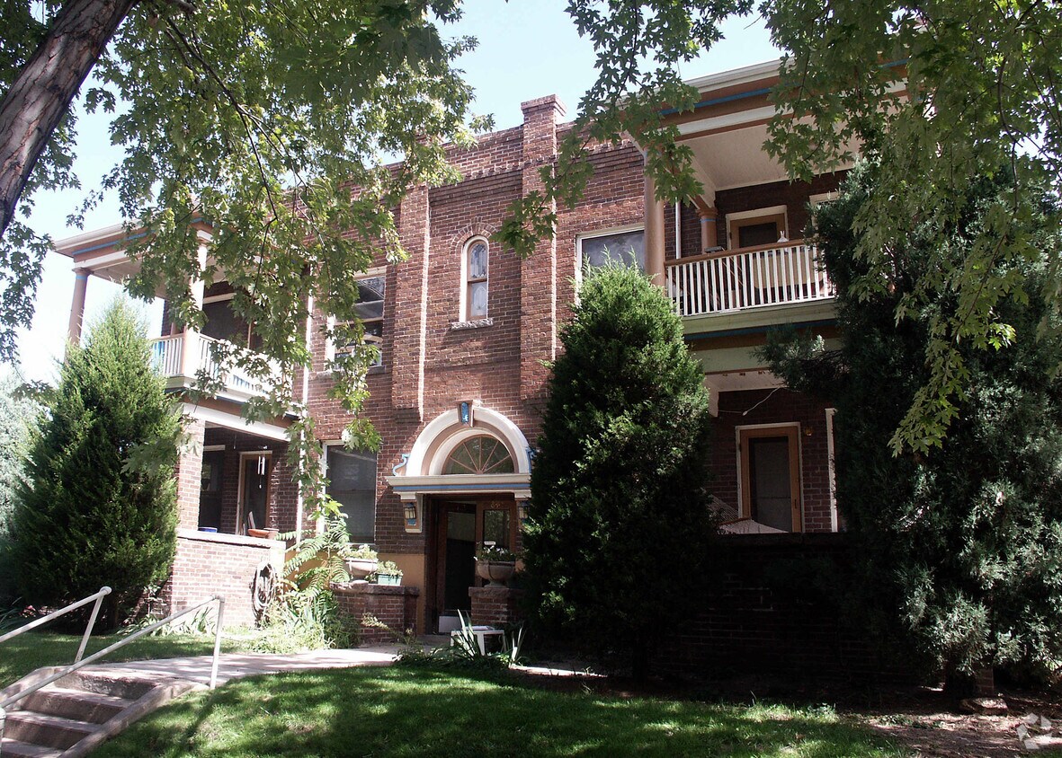 Building Photo - 1284 Columbine St