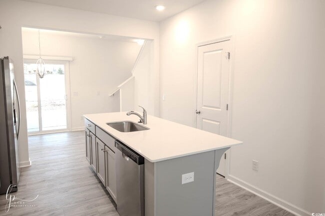 Building Photo - 119 Crescent Wy