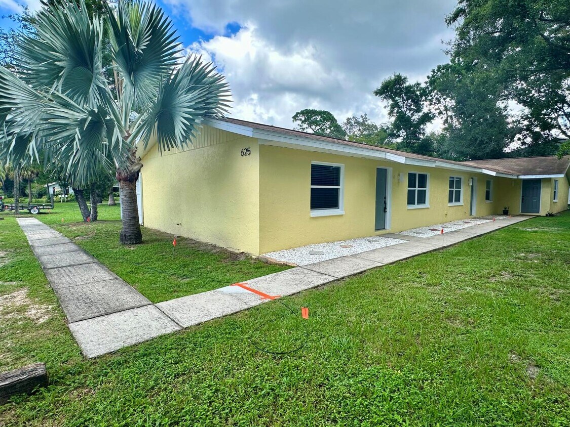 Foto principal - 625 4th Ave N