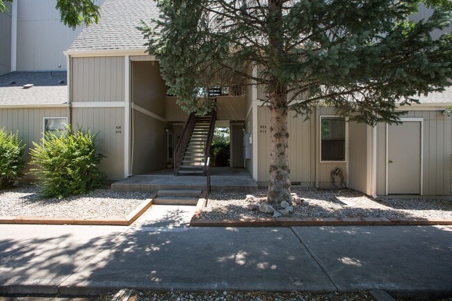 Foto del edificio - 512 E Monroe Dr