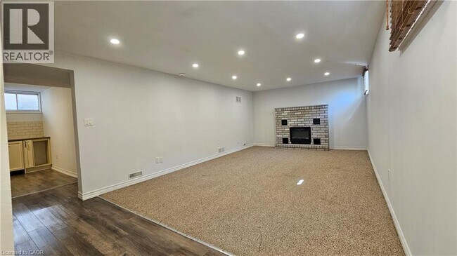 Photo du bâtiment - 110 Abbot Dr