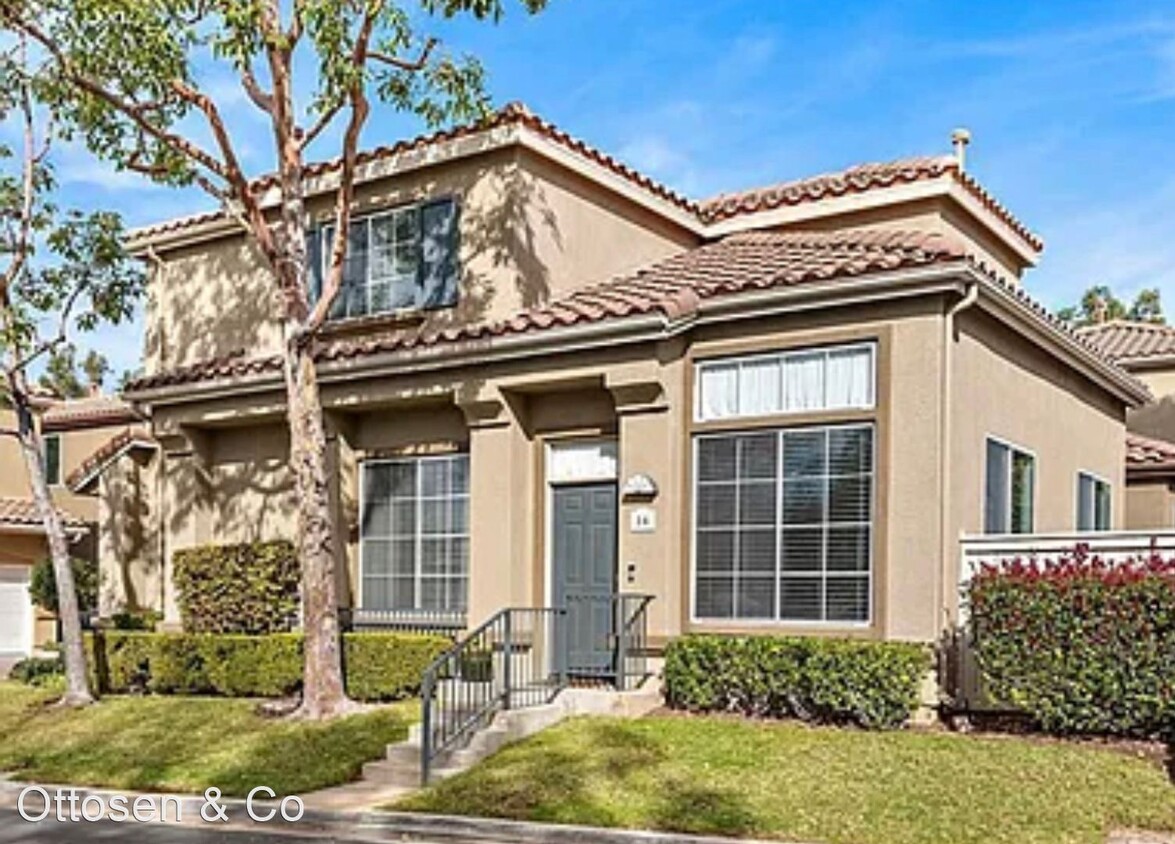 Primary Photo - 3 br, 2.5 bath House - 16 Calle De Vida