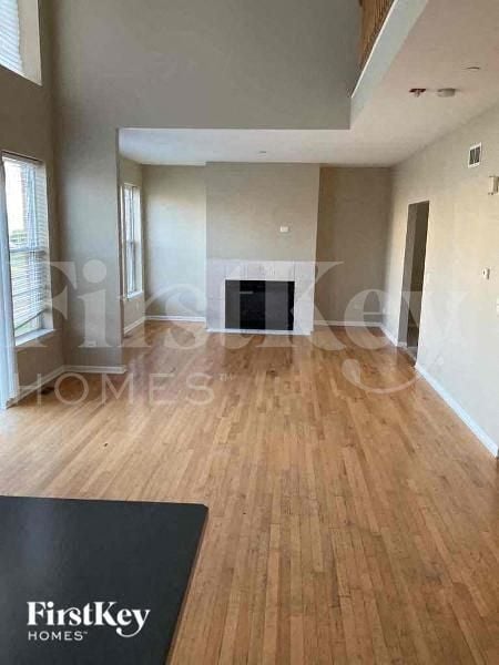 Foto del edificio - 77 Henson Ct