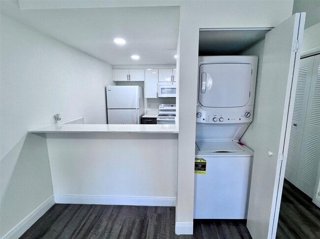 Photo - 1196 NW 40th Avenue Unit 88-407 Apartment