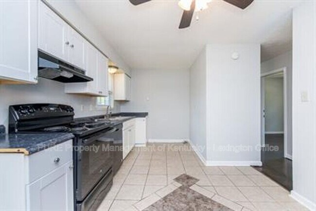 Building Photo - 1462 Stephen Foster Dr