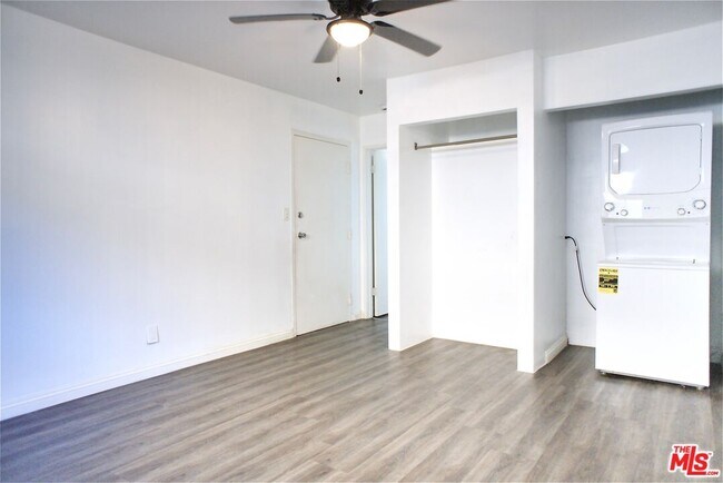 Foto del edificio - 1522 N Harvard Blvd