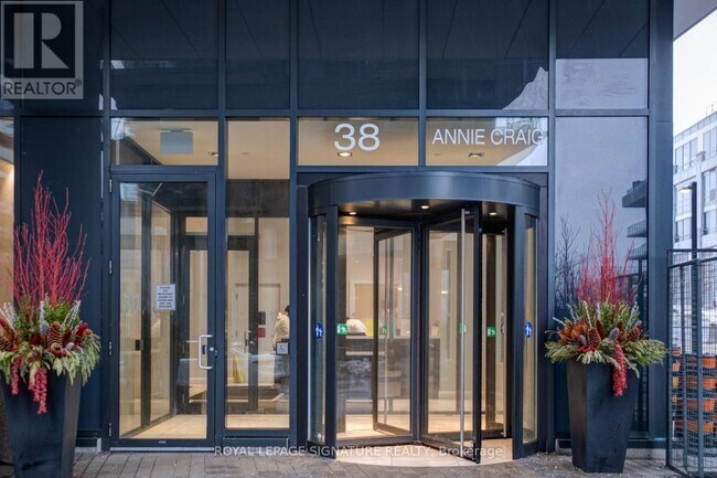 Building Photo - 38 Annie Craig Dr