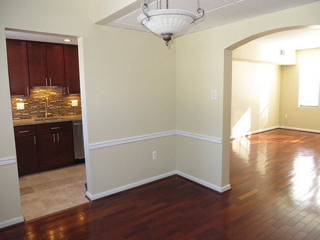 Building Photo - 1807 Key Blvd