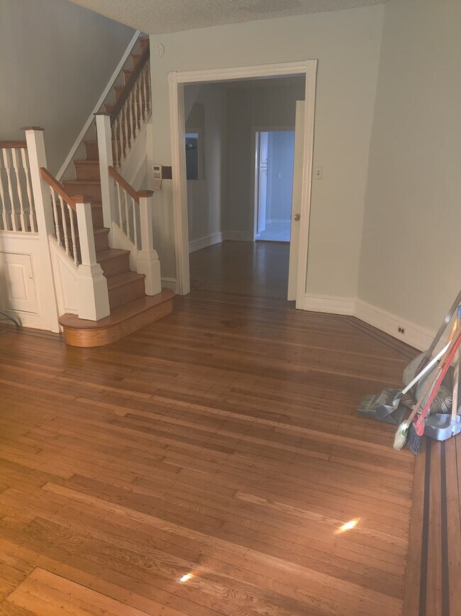 Building Photo - 5109 Walton Ave