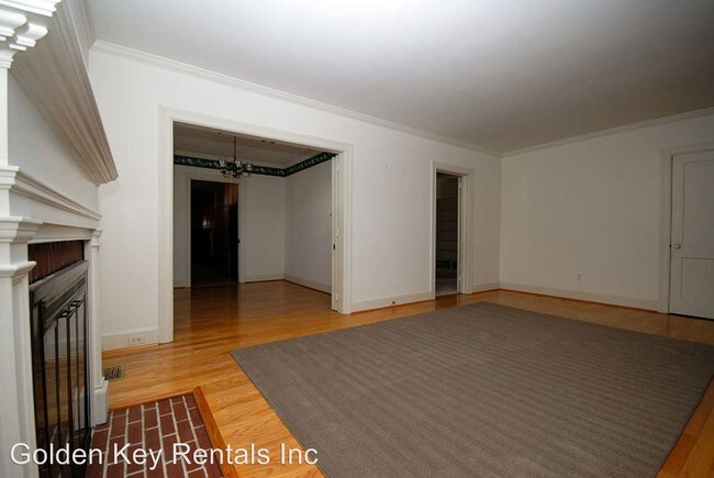 Foto del edificio - 4 br, 2 bath House - 300 S Andrews Ave