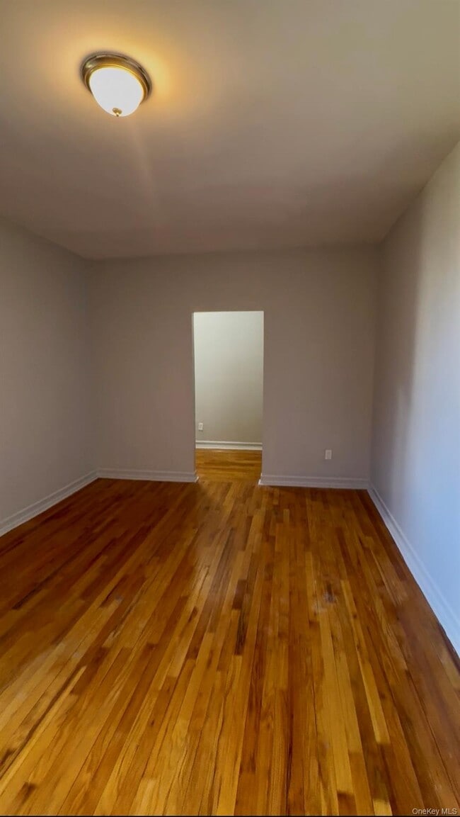 Building Photo - 1670 Longfellow Ave
