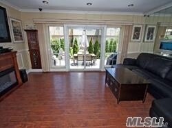 Foto del edificio - 74 Woodlake Dr W
