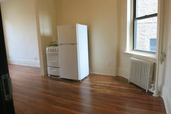 Building Photo - 348 E 62nd St