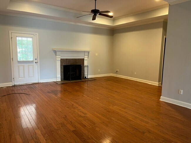 Building Photo - 127 Chesapeake Ct