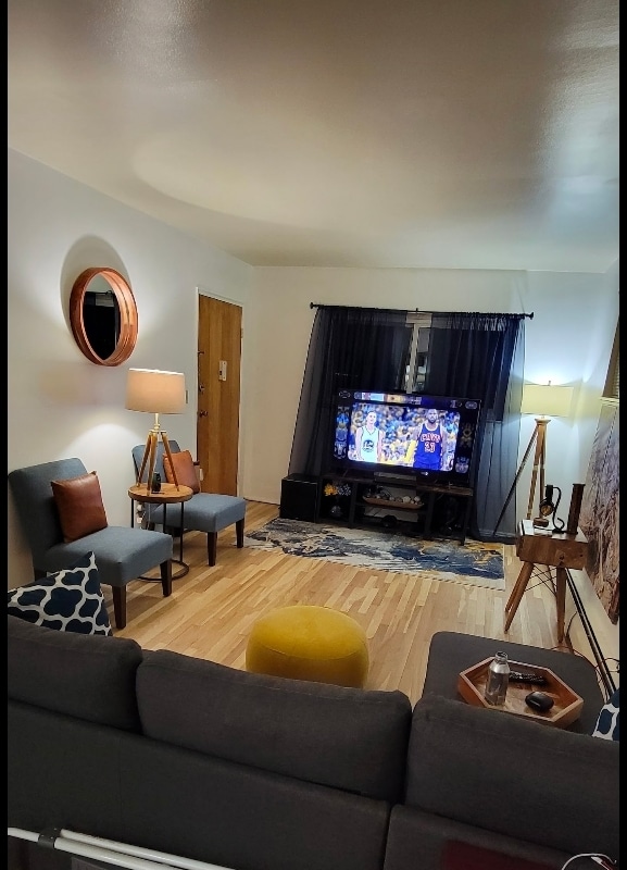 Building Photo - 1112 Towne St