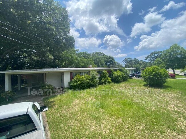 Building Photo - 4504 Guerlain Way 2