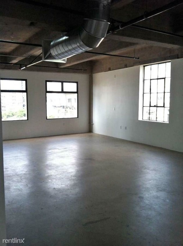 Primary Photo - 1756 Kettner Blvd
