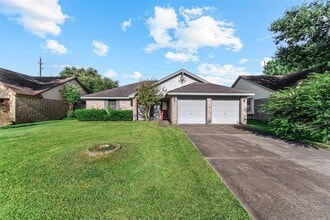 Building Photo - 6915 Brockington Dr