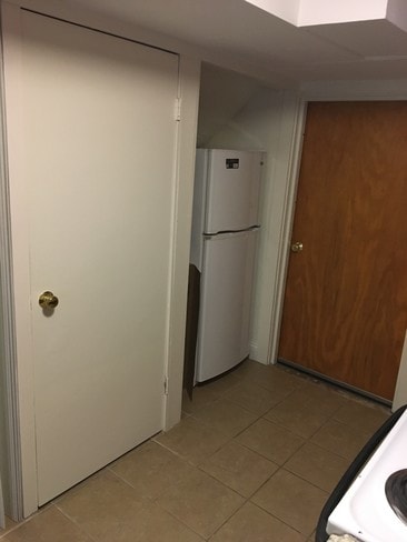 Building Photo - 8 Ash St