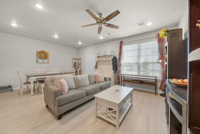 Foto del edificio - 12607 Taymouth Manor Dr