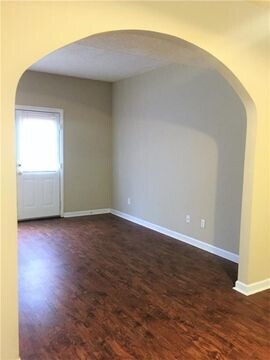 Building Photo - Auburn Townhouse