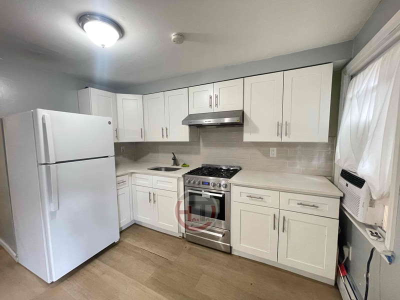 2076 Matthews Ave Unit B, The Bronx, NY 10462 Room for Rent in The