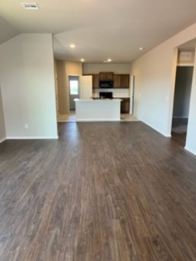 Building Photo - 1st Month Free!