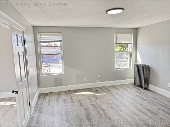 Building Photo - 108 Highland Ave