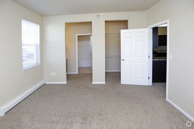 Master Bedroom - Burlington
