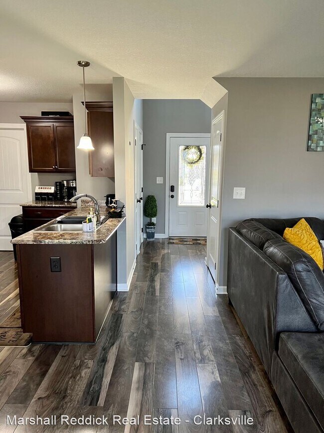 Foto del edificio - 3 br, 2.5 bath House - 500 Falkland Circle