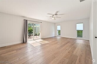 Building Photo - 508 Devils Ln