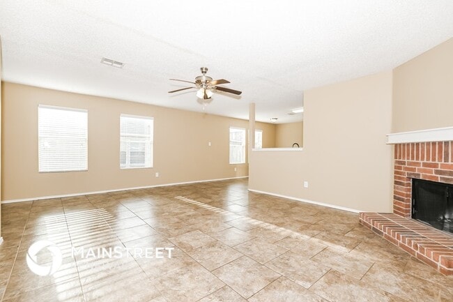 Building Photo - 14802 Canyon Ridge Dr