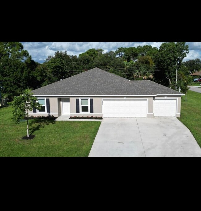 Photo - 1602 SE Mansfield St House