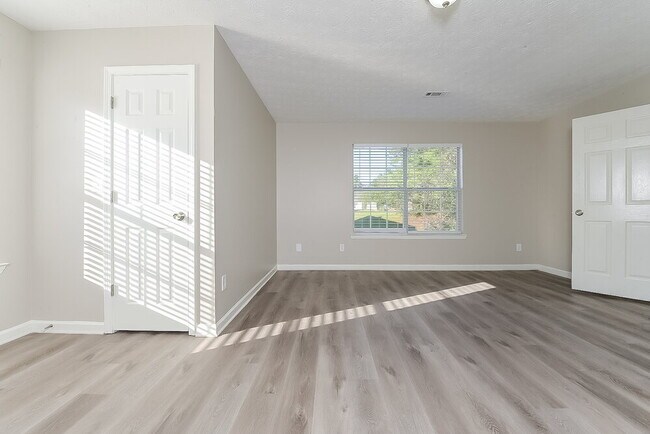 Foto del edificio - 3109 Canter Ct NE