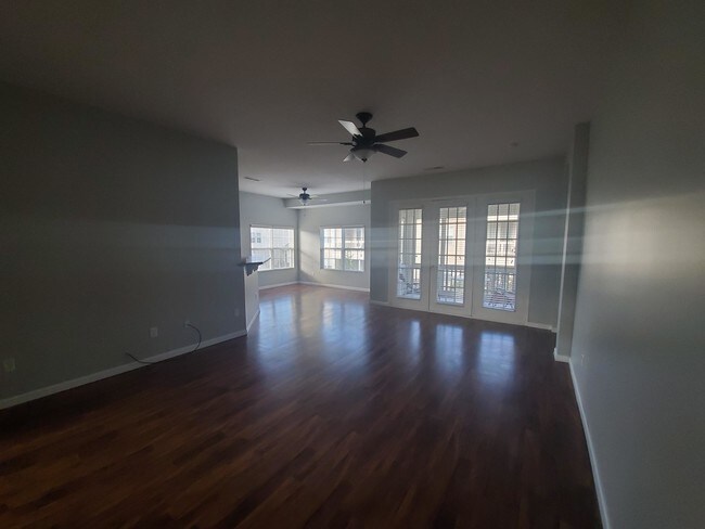 Foto del edificio - 1434 Lakes Cir Dr