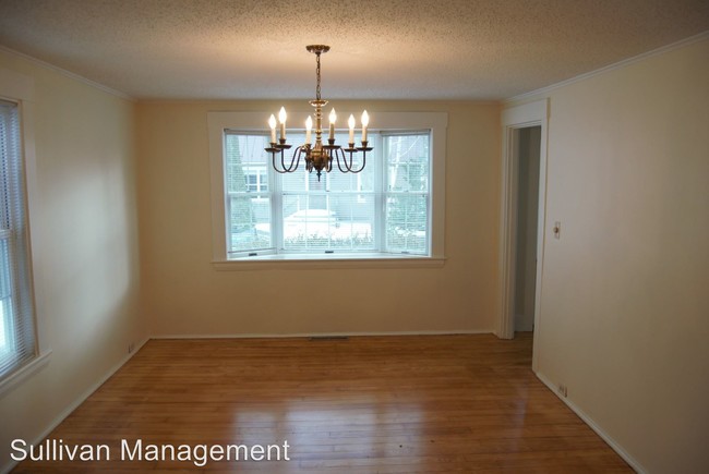 Foto del edificio - 3 br, 1.5 bath House - 47 Edwards Street