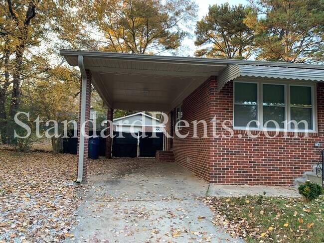 Building Photo - Ranch in Atlanta