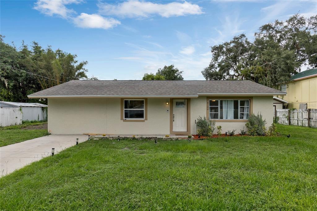Foto principal - 4130 Lake Saunders Dr