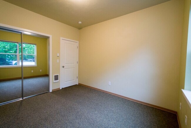 Foto del edificio - Mallard Flats