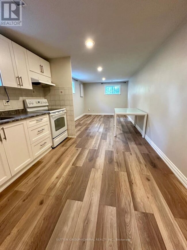 Building Photo - 2013 Carrera Ln