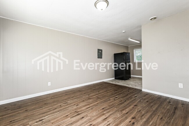 Building Photo - 419 Ferdinand Dr