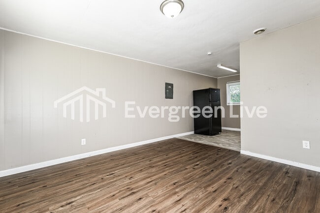 Foto del edificio - 419 Ferdinand Dr