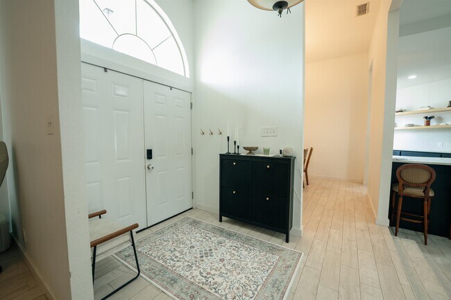 Foto del edificio - 1502 White Tail Ln